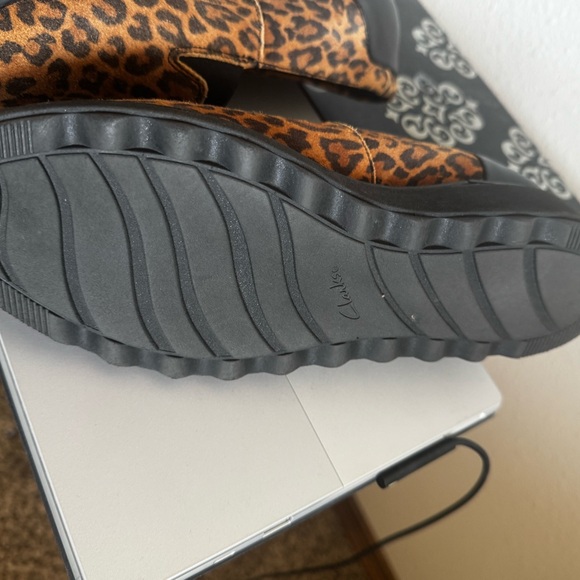 CLARKS Leopard Print Slip-On Women's Shoes - Picture 6 of 7